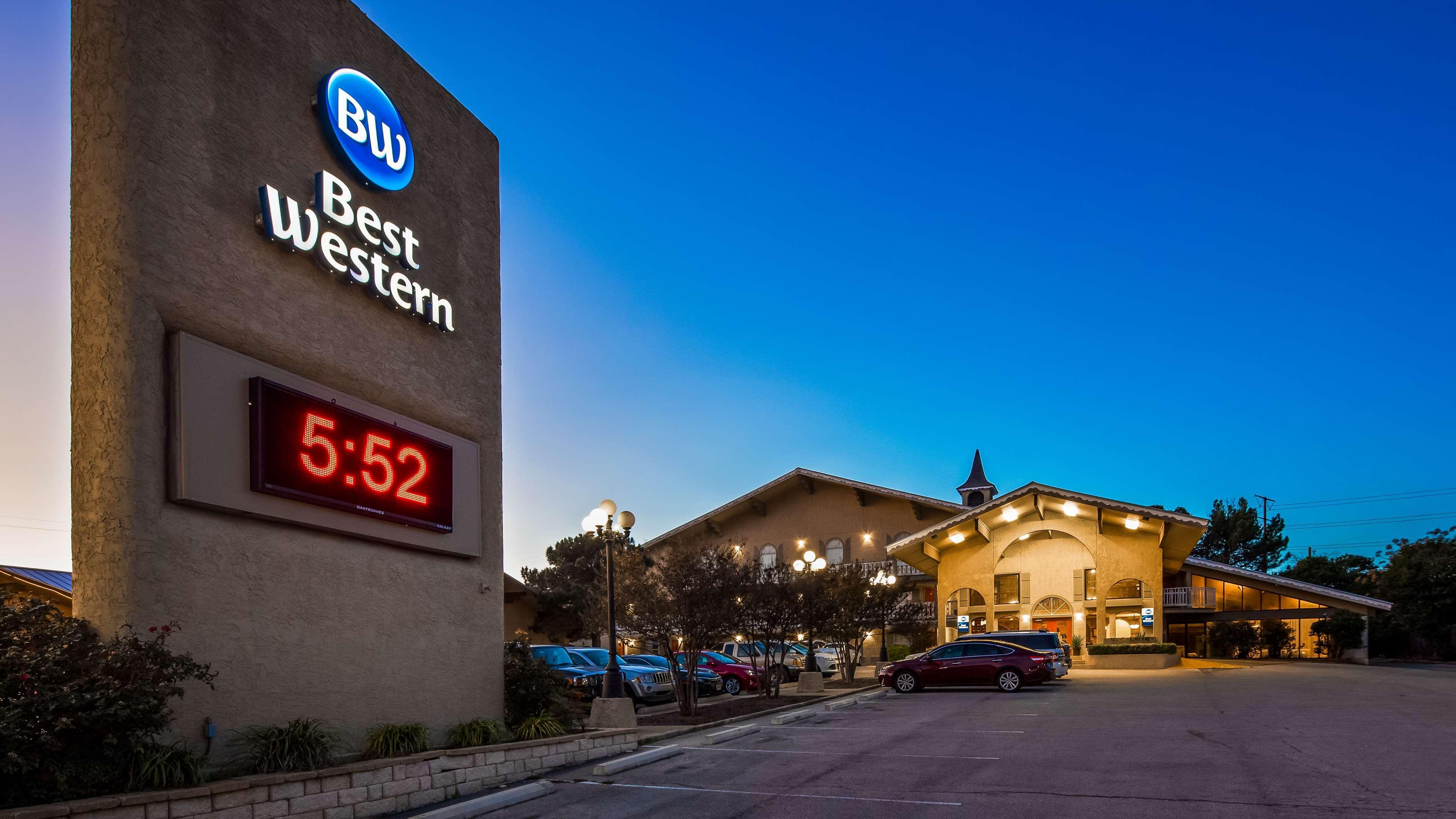 Best Western Sunday House Inn Kerrville Exterior foto