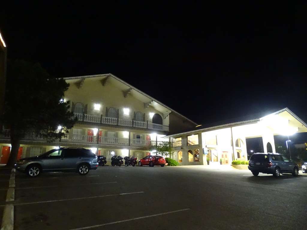 Best Western Sunday House Inn Kerrville Exterior foto